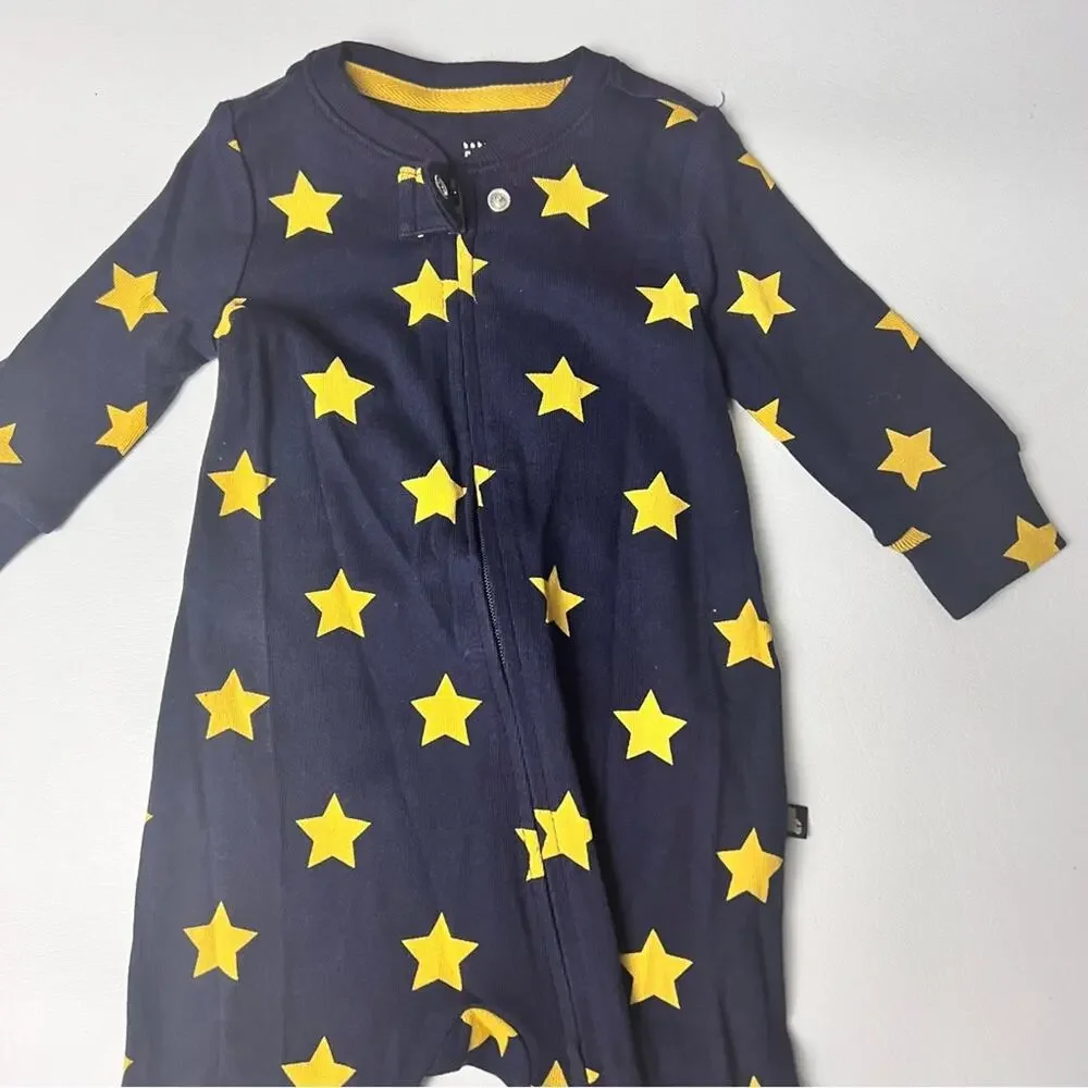 Baby Gap Long Sleeve Footsie Stars Cozy Onepiece Sz 0-3M